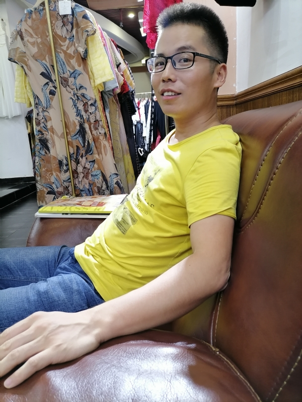 汪顺鹏的第一张照片--红安残疾人相亲网